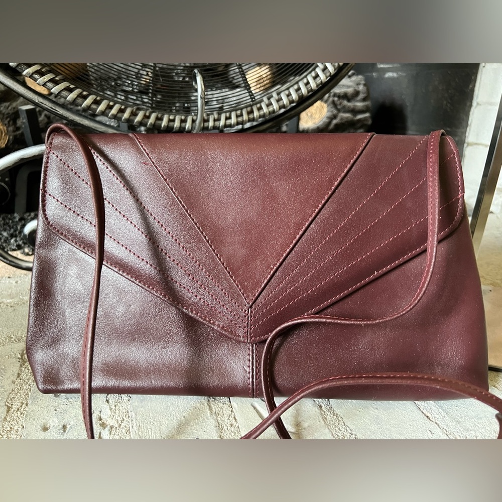 Clutch Genuine Leather Hand Made In Brazil Burgandy w/Strap